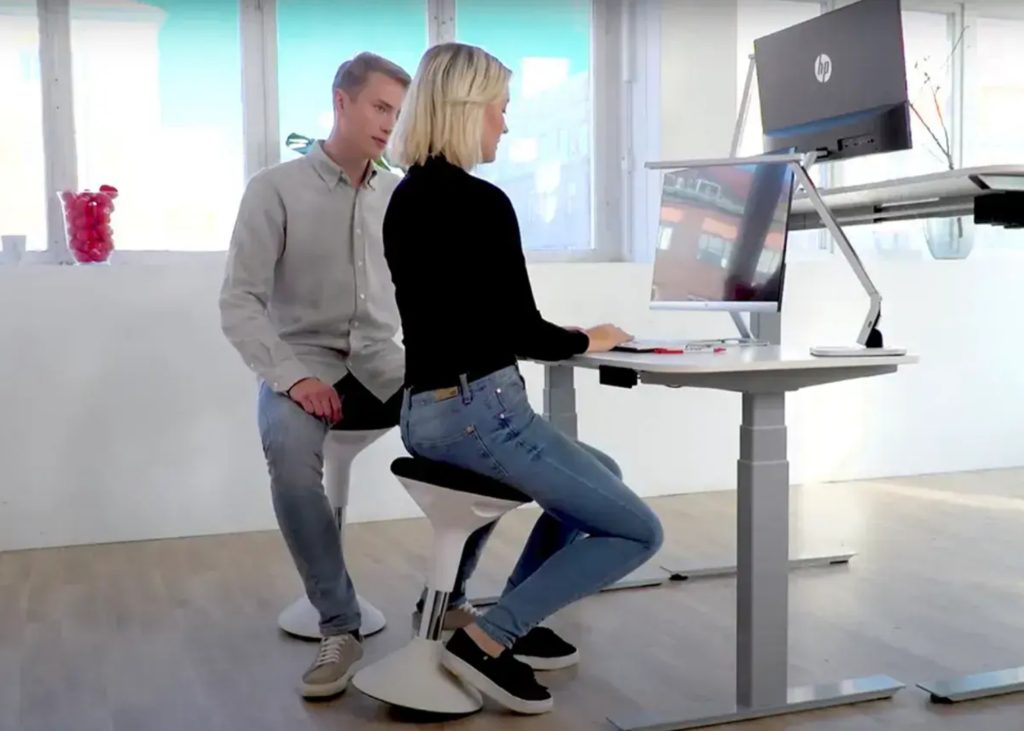 9 Best Standing Desk Chairs in 2022 for Better Productivity