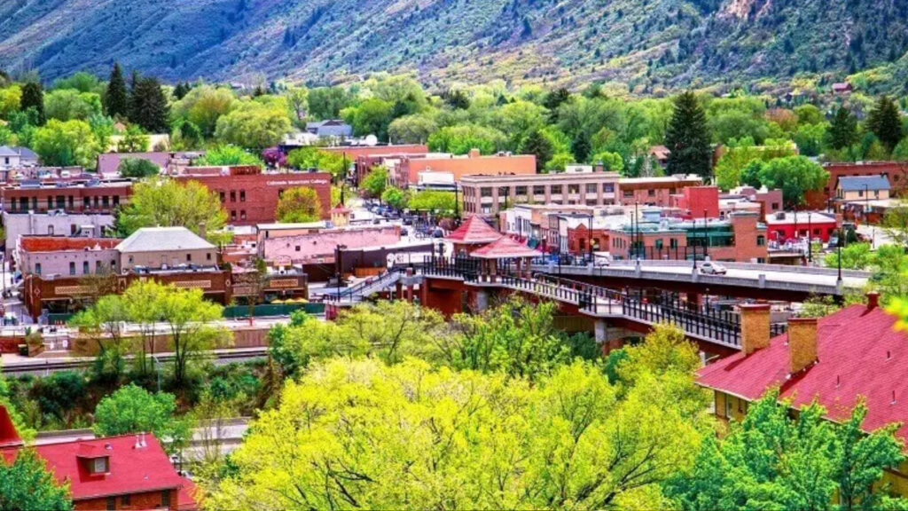 GLENWOOD SPRINGS